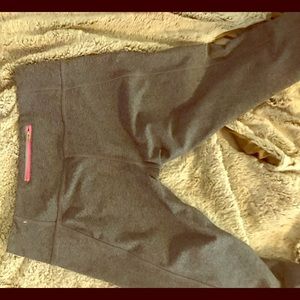 Mondetta grey leggings with pocket